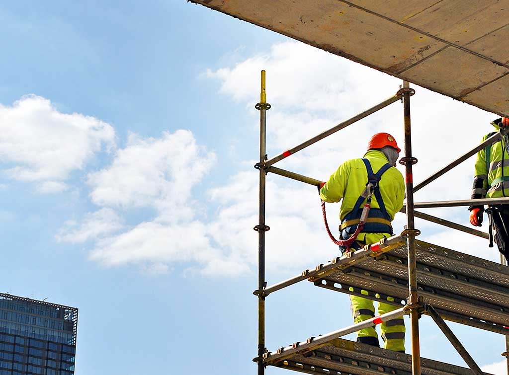 scaffolding regulations cornwall